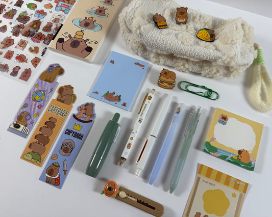 Capybara Stationery Set ₍ᐢ•(ܫ)•ᐢ₎– Medium