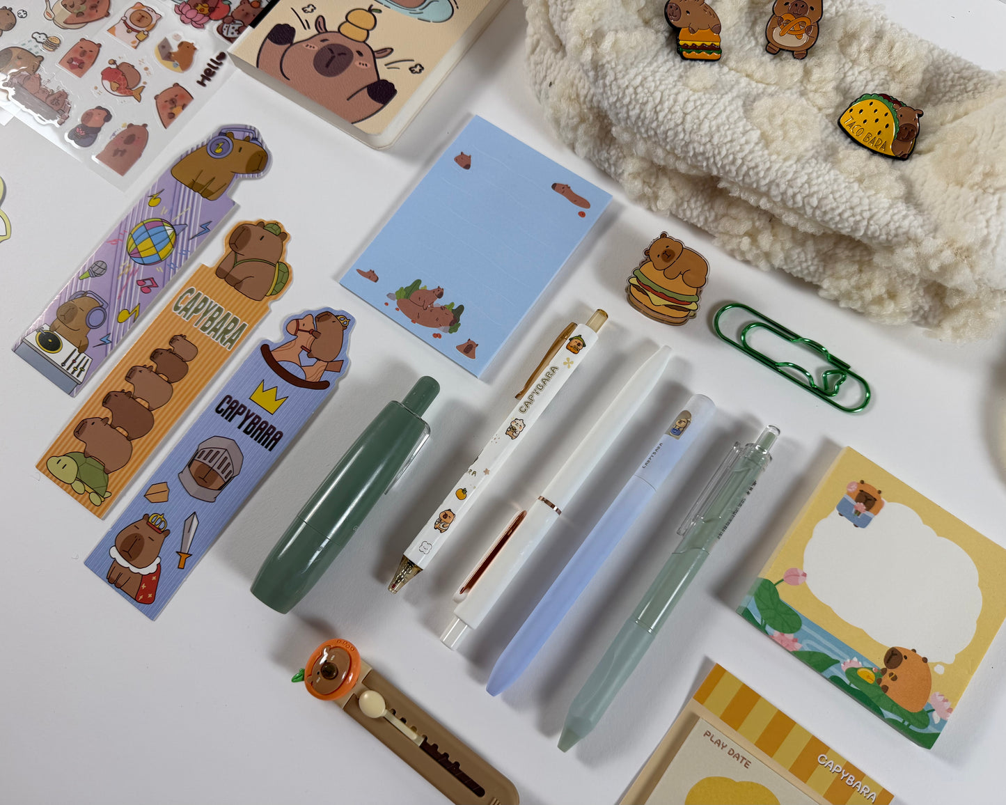 Capybara Stationery Set ₍ᐢ•(ܫ)•ᐢ₎– Medium