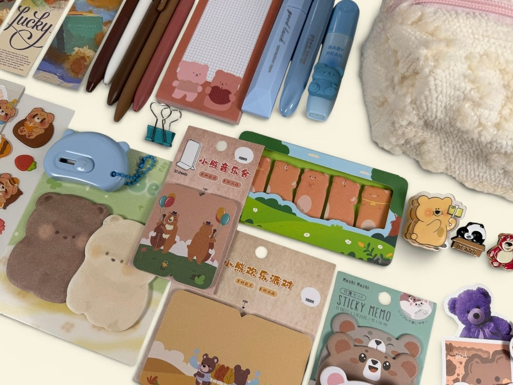 "Polar Breeze" White Bear Stationery Set 🐻❄️❄️ - Large